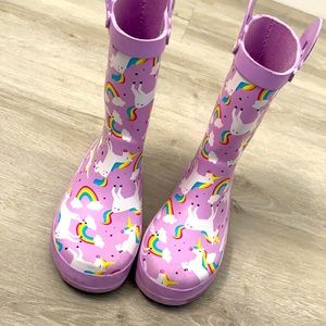 Rainbow Boots. Unicorn and Rainbows.